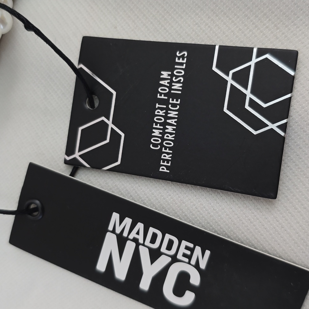 Madden NYC Women's Shoes Size: 11 - Picture 15 of 16